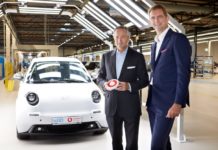 Ans Netz gegangen: Deutschlands digitales Automobilwerk e.GO, Vodafone und Ericsson starten mobile Datenvernetzung in der Produktion