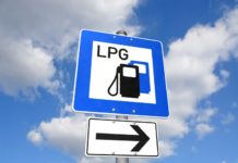 Sommerurlaub: mit Autogas günstig mobil / Beim Auslandsurlaub an passenden Tankadapter denken