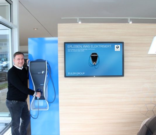 Cyril von Recum von BMW EULER GROUP aus Frankfurt stellt die Weichen in Richtung Elektromobilität