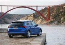 Race-Blau und Quarz-Grau im Trend: die beliebtesten Farben für die SKODA Kompaktmodelle SCALA und KAMIQ