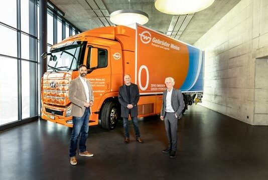 Gebrüder Weiss testet ersten Wasserstoff-Lkw