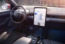 Weniger ist Mehr: Wie ein neuer Design-Ansatz den Weg zum Mustang Mach-E ebnete und die Fahrer-Perspektive änderte