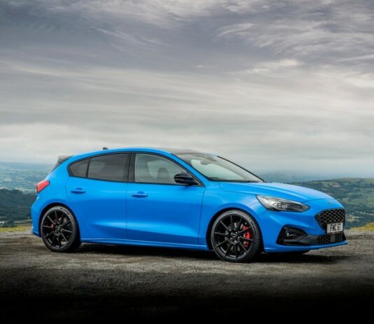 Ford Focus ST Edition begeistert mit Gewinde-Fahrwerk und agilstem Handling in der ST-Geschichte