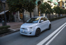 Der neue Fiat 500 erhält 5-Sterne und Bestnoten im Green NCAP Test