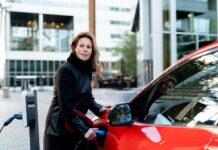 LeasePlan kooperiert bei Ladekarten mit Digital Charging Solutions