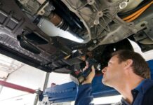 TÜV Rheinland-Werkstattmonitor 2022 zu E-Mobilität – Hohe Kundenzufriedenheit