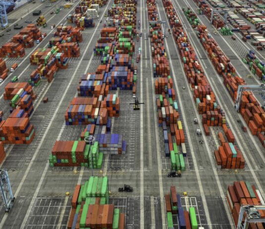 Autoexport Hösbach: Von der Fahrzeugbewertung bis zur Sofortzahlung – rundum sorglos Auto verkaufen in jedem Zustand