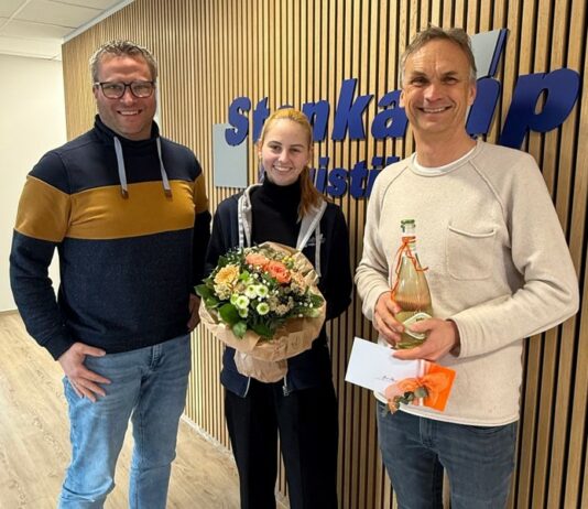 Praktikum und Ausbildung effektiv kombinieren: Stenkamp Logistik als Wegbereiter für praxisnahe Erfahrungen in der Speditionsbranche