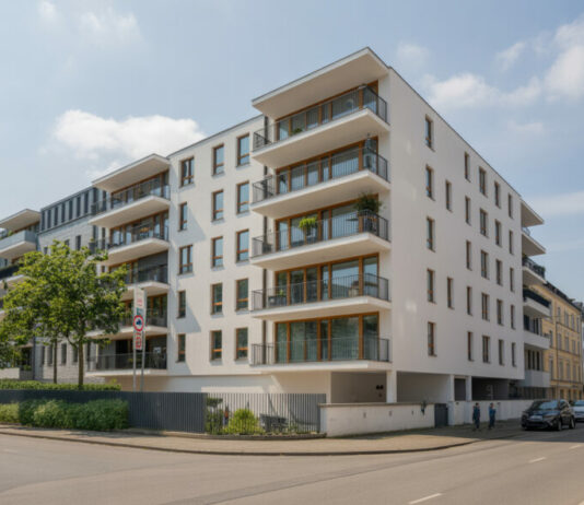 Maklerprovision in NRW: Worauf Eigentümer und Käufer beim Immobilienverkauf achten sollten