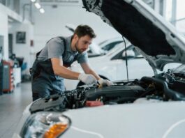 Fahrzeugbewertung nach Motorschaden: Ist es besser, zu reparieren oder das Auto zu verkaufen? Wichtige Einblicke zur optimalen Entscheidung.